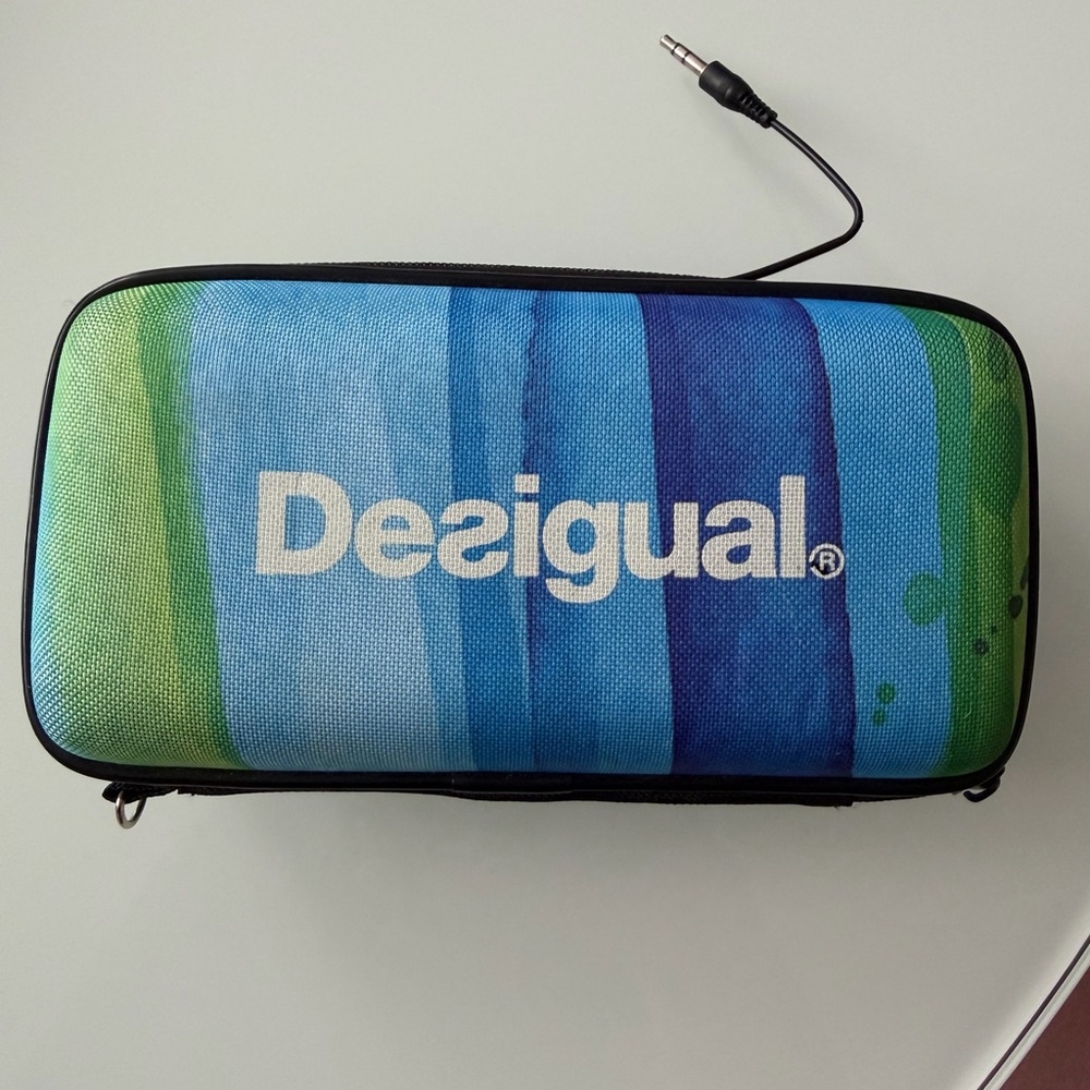 Rare Desigual Portable Speakers (video for audio)